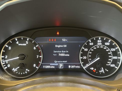 Certified 2025 INFINITI QX50 Luxe image 15