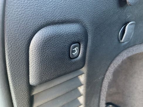 Used 2019 Jeep Grand Cherokee Altitude image 14