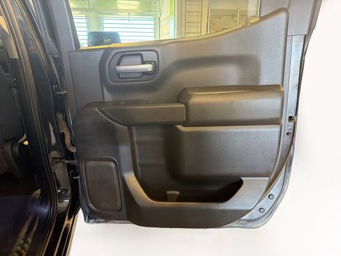 Used 2020 Chevrolet Silverado 1500 Custom w/ Custom Value Package image 28