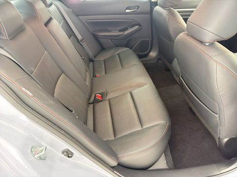 Used 2024 Nissan Altima 2.5 SR w/ SR Premium Package image 28