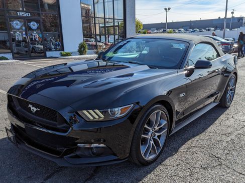 Used 2017 Ford Mustang GT Premium image 2