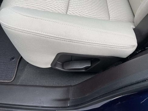 Used 2017 Hyundai Santa Fe Sport FWD image 11
