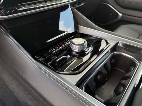 New 2026 Jeep Grand Wagoneer L Limited image 21