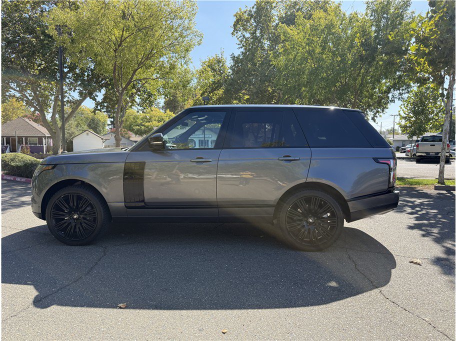 Used 2019 Land Rover Range Rover Supercharged AWD/4WD image 2