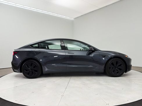 Used 2024 Tesla Model 3 Standard Range RWD image 26