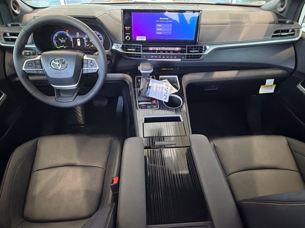New 2026 Toyota Sienna XLE Woodland Edition AWD/4WD image 28