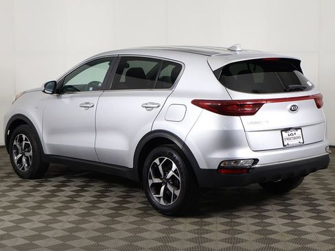 Used 2020 Kia Sportage LX AWD/4WD image 6