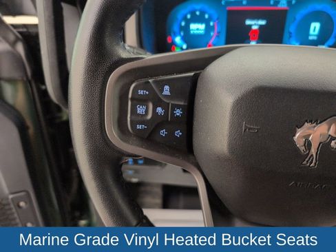 Used 2025 Ford Bronco Badlands image 43