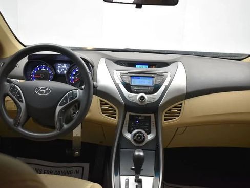 Used 2012 Hyundai Elantra GLS w/ Preferred Pkg 3 FWD image 17