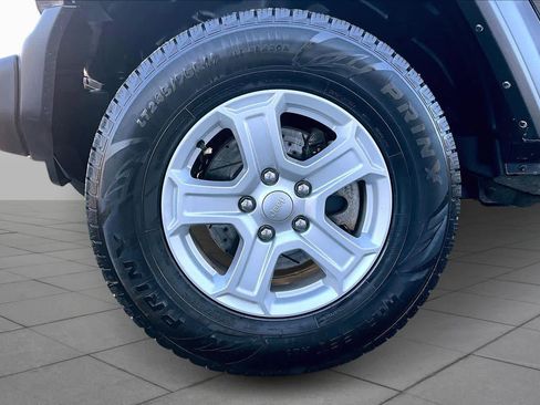 Used 2022 Jeep Wrangler Sport S image 10