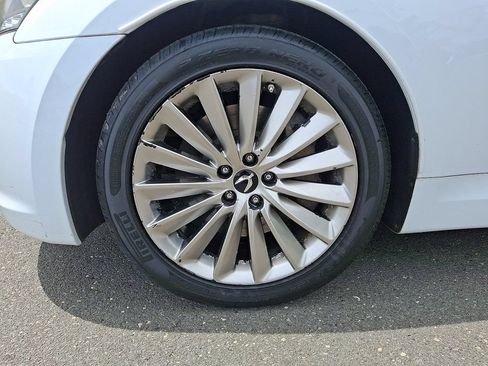 Used 2015 Hyundai Equus Signature RWD image 22