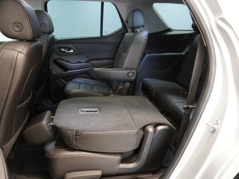 Used 2021 Chevrolet Traverse Premier AWD/4WD image 9