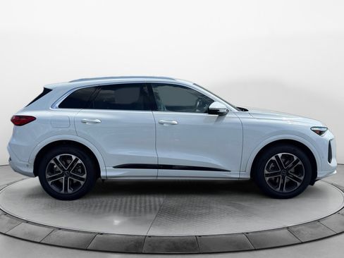 Used 2025 Audi Q5 Prestige AWD/4WD image 8
