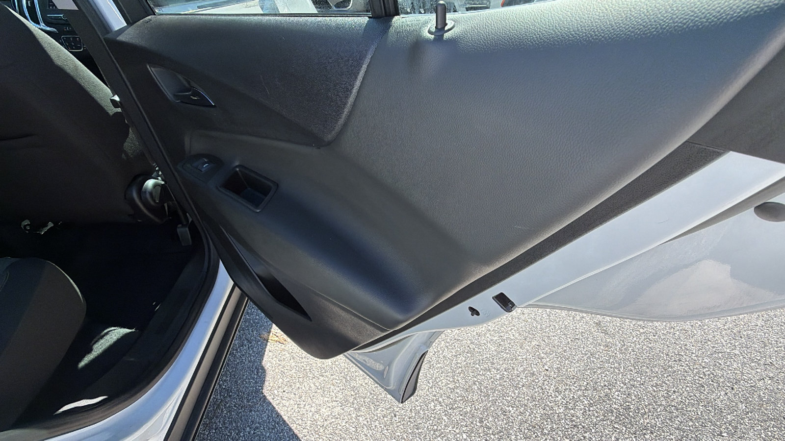 Used 2024 Chevrolet Equinox LT AWD/4WD image 20