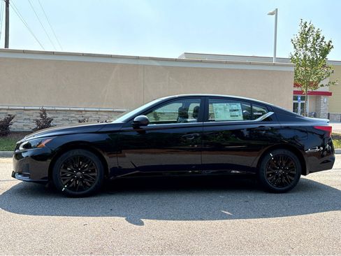 New 2026 Nissan Altima 2.5 SV FWD image 18