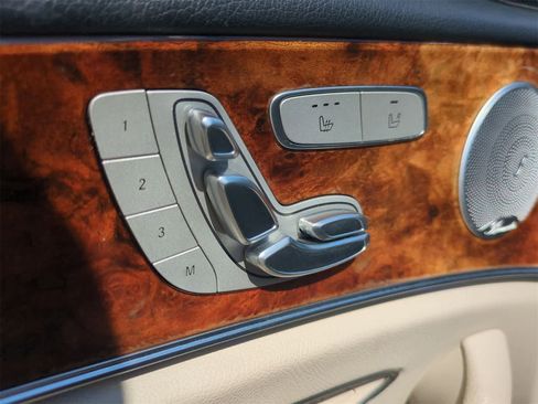 Used 2020 Mercedes-Benz E 350 Sedan image 17