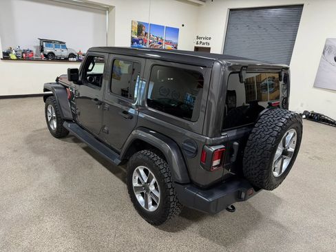 Used 2020 Jeep Wrangler Unlimited Sahara w/ Uconnect 4C Nav & Sound Group AWD/4WD image 19