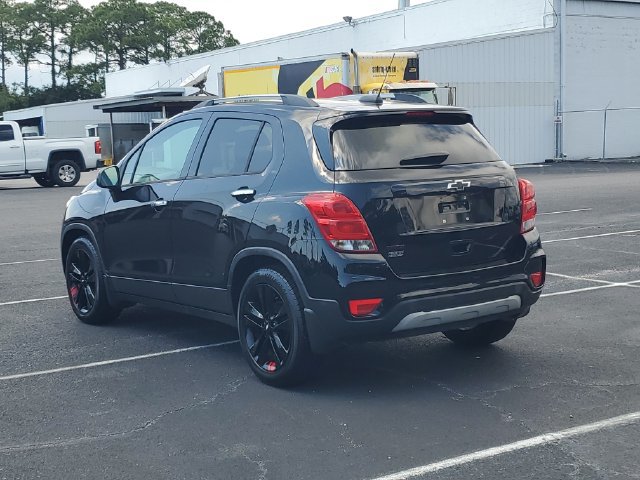 Used 2019 Chevrolet Trax LT w/ Redline Edition FWD image 4