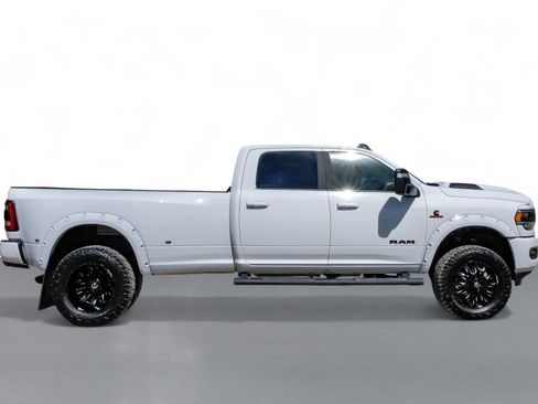 Used 2024 RAM 3500 Laramie w/ Night Edition image 5