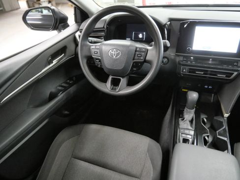 Certified 2025 Toyota Camry LE FWD image 10