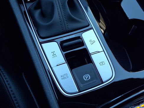 Used 2024 Hyundai Santa Cruz Limited image 7