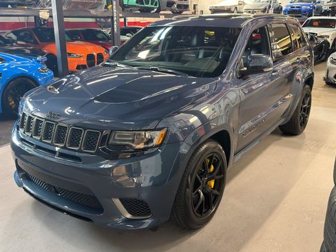 Used 2021 Jeep Grand Cherokee Trackhawk AWD/4WD image 9