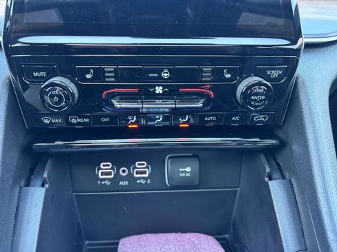 New 2025 Jeep Grand Cherokee Limited image 11