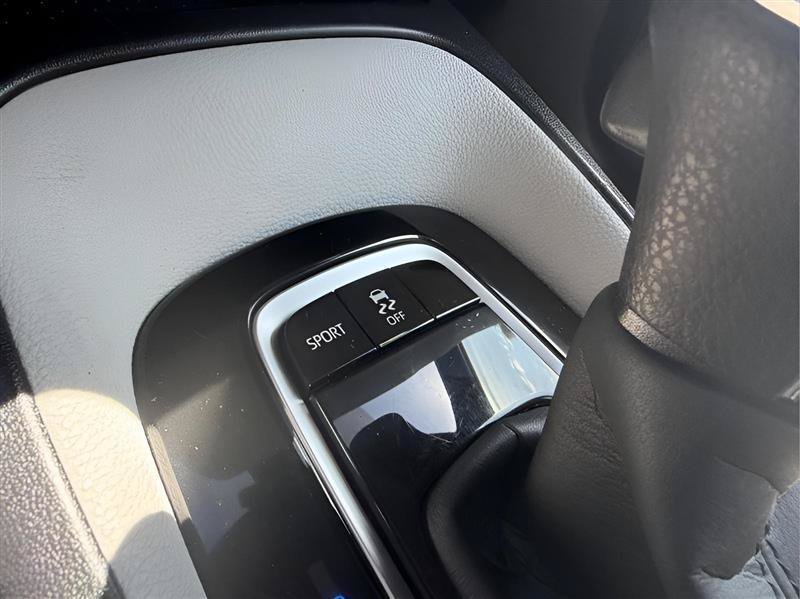 Used 2021 Toyota Corolla SE FWD image 37