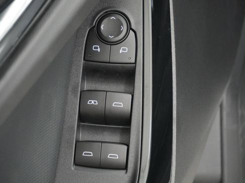 New 2026 Chevrolet Equinox LT FWD image 13