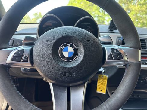 Used 2008 BMW Z4 3.0si image 13