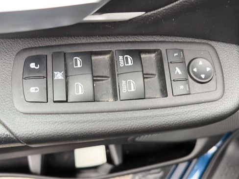 Used 2023 RAM 1500 Big Horn AWD/4WD image 8