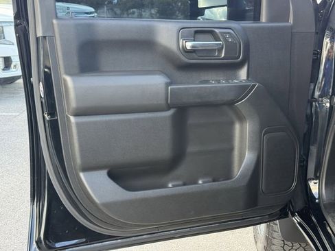 Used 2024 Chevrolet Silverado 2500 Custom w/ Custom Value Package image 34