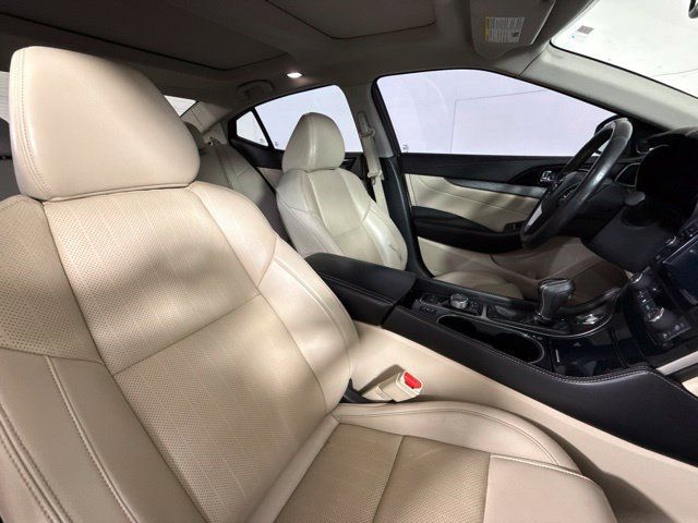 Used 2017 Nissan Maxima 3.5 SL FWD image 32