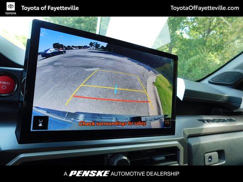 Used 2025 Toyota Tacoma TRD Off-Road w/ TRD Off Road Upgrade Package AWD/4WD image 3