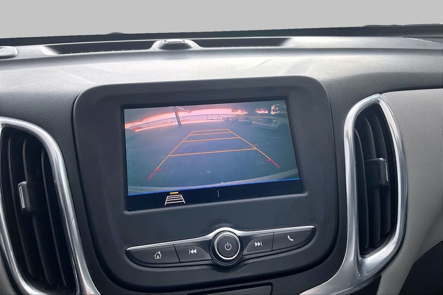 Used 2021 Chevrolet Equinox LS w/ LPO, Blackout Package FWD image 29