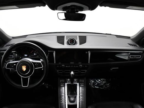 Used 2021 Porsche Macan AWD/4WD image 9