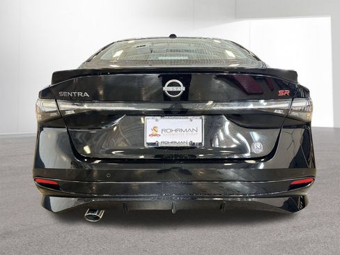 New 2026 Nissan Sentra SR w/ SR Premium Package FWD image 32