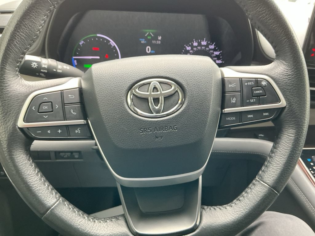 Used 2022 Toyota Sienna XLE FWD image 19