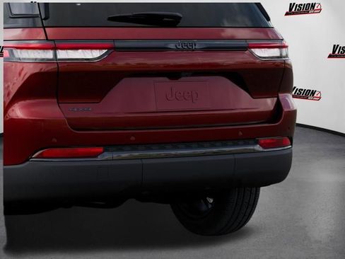 New 2025 Jeep Grand Cherokee Limited AWD/4WD image 13