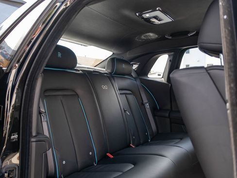 Used 2022 Rolls-Royce Ghost Black Badge image 31