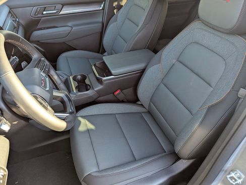 New 2026 GMC Terrain AT4 AWD/4WD image 8