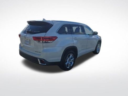 Used 2019 Toyota Highlander Limited image 7