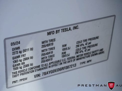 Used 2024 Tesla Model Y 2WD image 19
