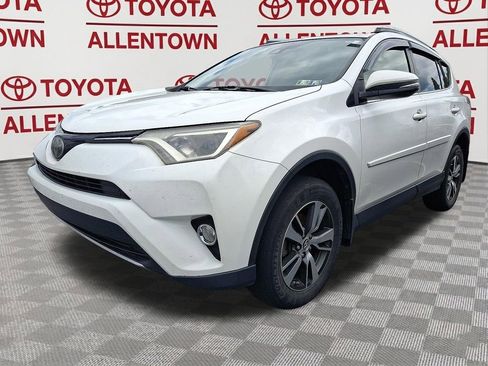 Used 2018 Toyota RAV4 XLE w/ Plus Extra Value Package AWD/4WD image 3
