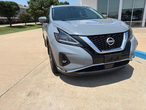 Used 2023 Nissan Murano SL w/ Cargo Package FWD image 3