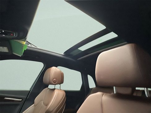 Used 2018 Audi Q5 2.0T Premium Plus w/ Premium Plus Package image 12