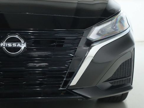Used 2023 Nissan Altima 2.5 S FWD image 8