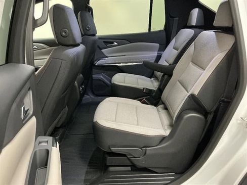 New 2026 Chevrolet Traverse LT w/ LPO, Floor Liner Package FWD image 21