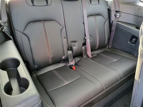 Certified 2025 MAZDA CX-90 3.3 Turbo w/ Select Package image 20