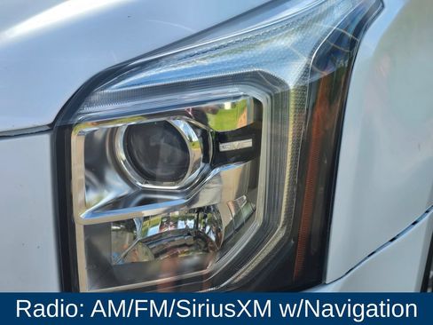Used 2020 GMC Yukon XL SLT RWD image 8